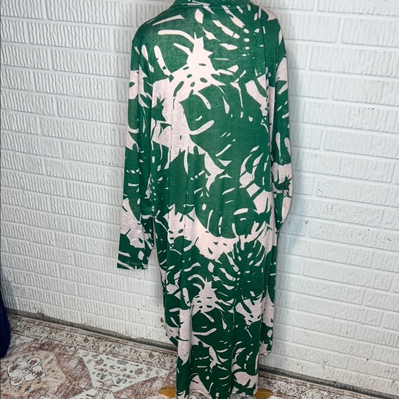 G By Giuliana Pink Leaf Print Cardigan - Picture 2 of 4